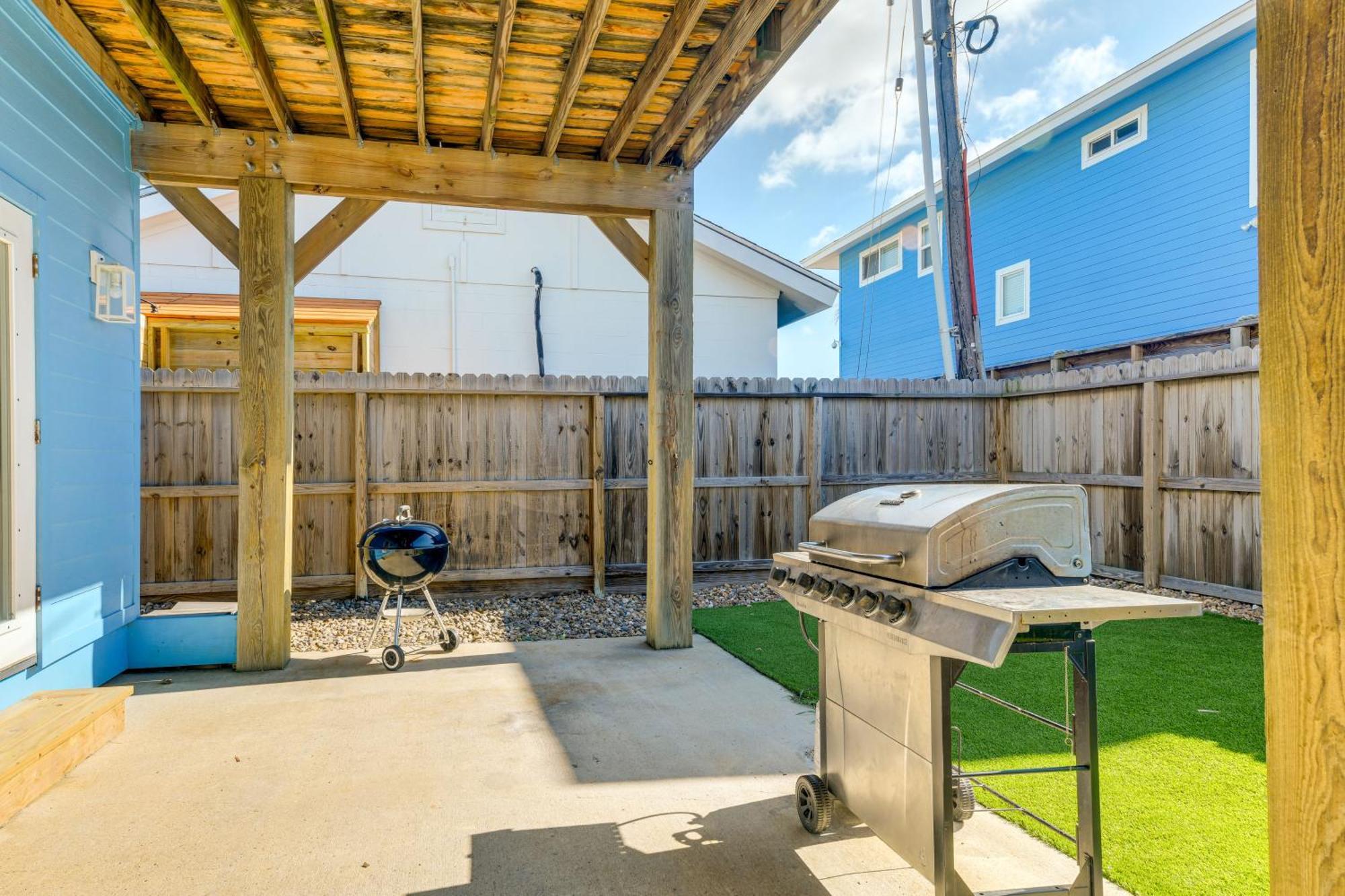 Trendy Port Aransas Home With Private Pool And Deck! Εξωτερικό φωτογραφία
