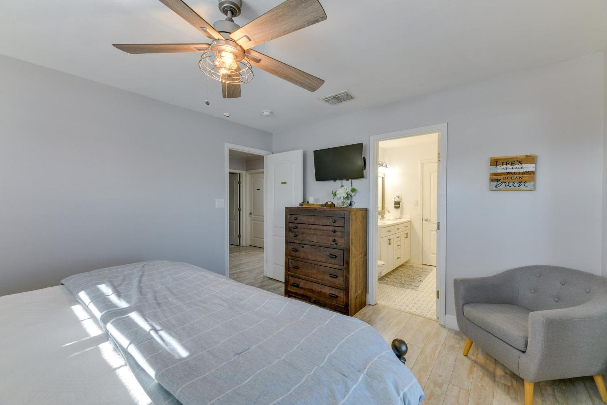 Trendy Port Aransas Home With Private Pool And Deck! Εξωτερικό φωτογραφία