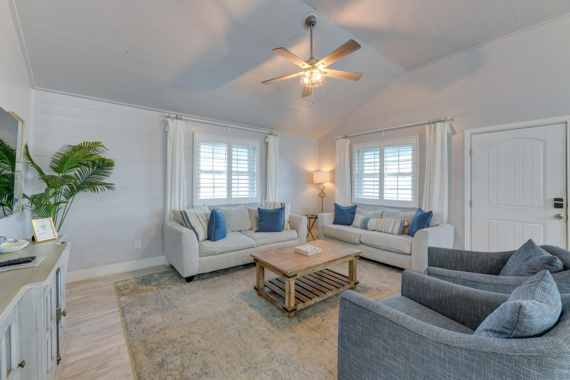 Trendy Port Aransas Home With Private Pool And Deck! Εξωτερικό φωτογραφία